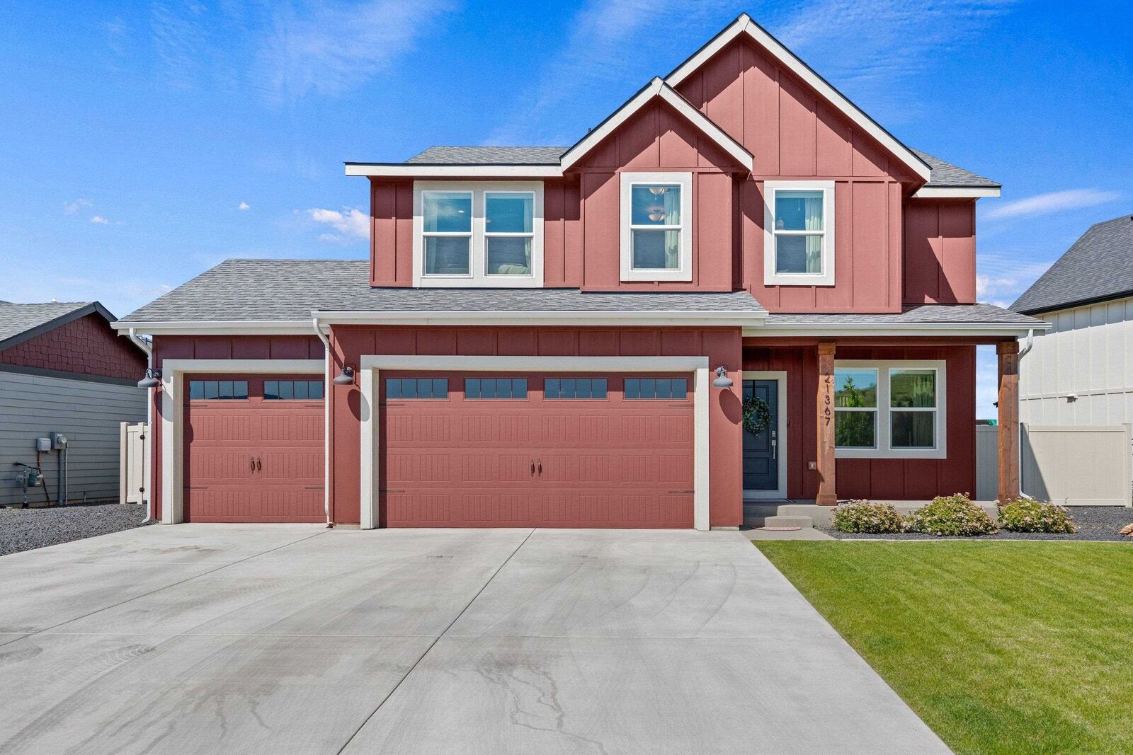 Property Photo: 21367 E Acadia Ct WA 99019