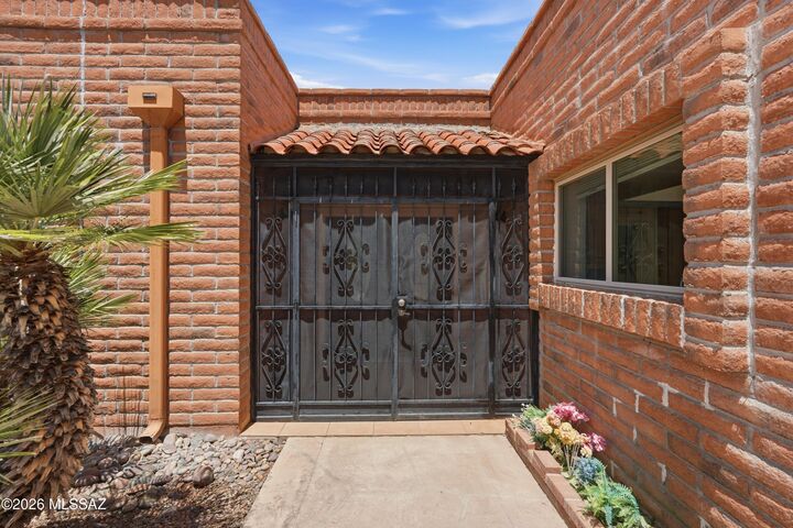 Property Photo: 3910 S Via Del Ruisenor AZ 85622