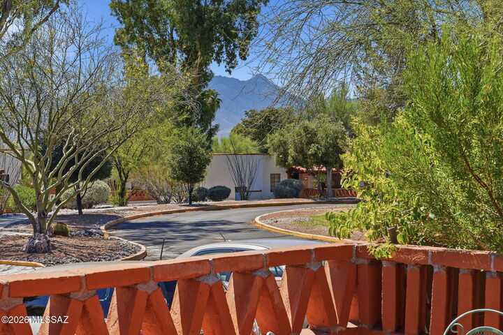 Property Photo:  356 S Paseo Quinta B  AZ 85614 