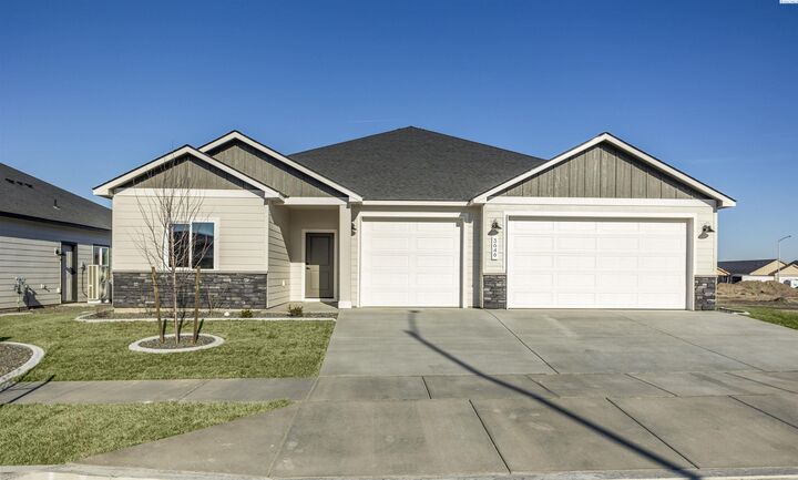 Property Photo: 3646 Morningside Parkway WA 99352