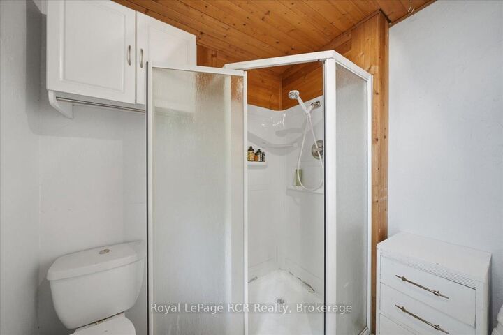 Property Photo: 45 Andrew Drive ON L9M 0B4