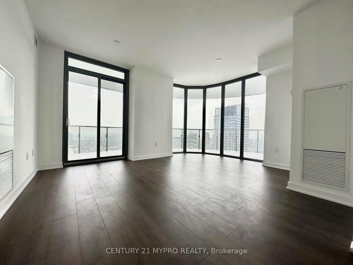 Property Photo:  11 Wellesley Street W 4502  ON M4Y 1E8 