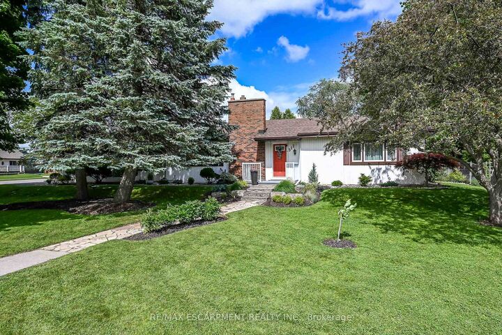 Property Photo: 511 Fiddlers Green Road ON L9G 1X3