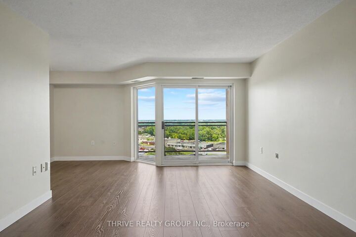 Property Photo: 860 Commissioners Road E 1403 ON N6C 5Y8