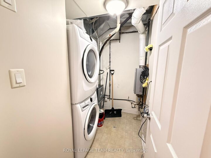 Property Photo: 236 Paseo Private 2 ON K2G 4N7