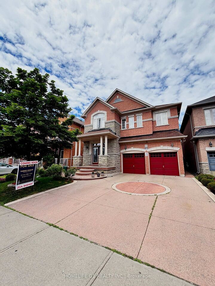 62 Dewside Drive E — photo 1