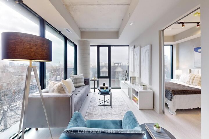 Property Photo: 195 McCaul Street 518 ON M5T 0E5