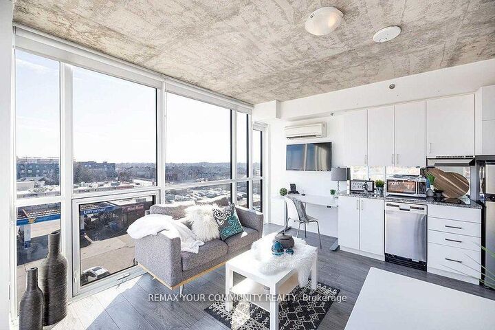 Property Photo:  1900 Simcoe Street N 532  ON L1G 4Y3 