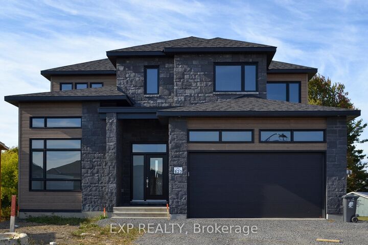 623 Montessor Crescent — photo 1