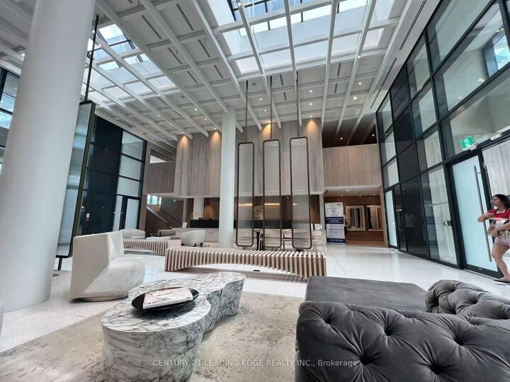 Property Photo: 225 Commerce Street 5609 ON L4K 0R1
