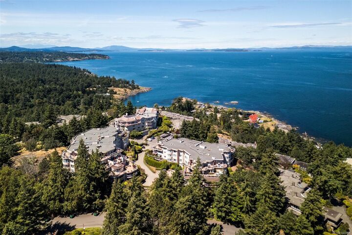 Property Photo: 2829 Arbutus Rd #Ph52 BC V8N 5X5
