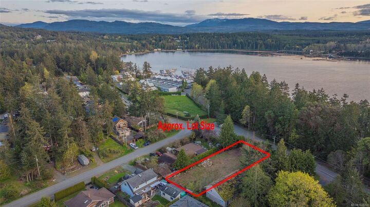 Property Photo: 1530 Marina Way BC V9P 9B6