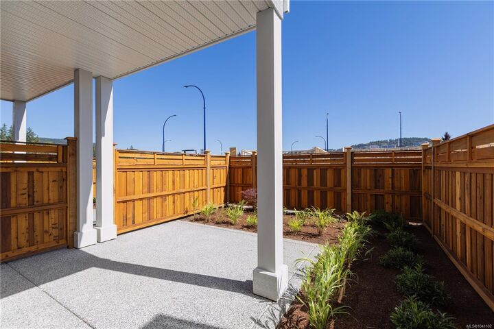 Property Photo: 2864 Apex Close BC V9B 7H1