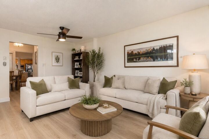 Property Photo:  10880 Grandview Rd  BC V9G 1Z7 