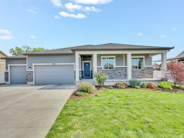 Property Photo: 3269 W 650 N UT 84041