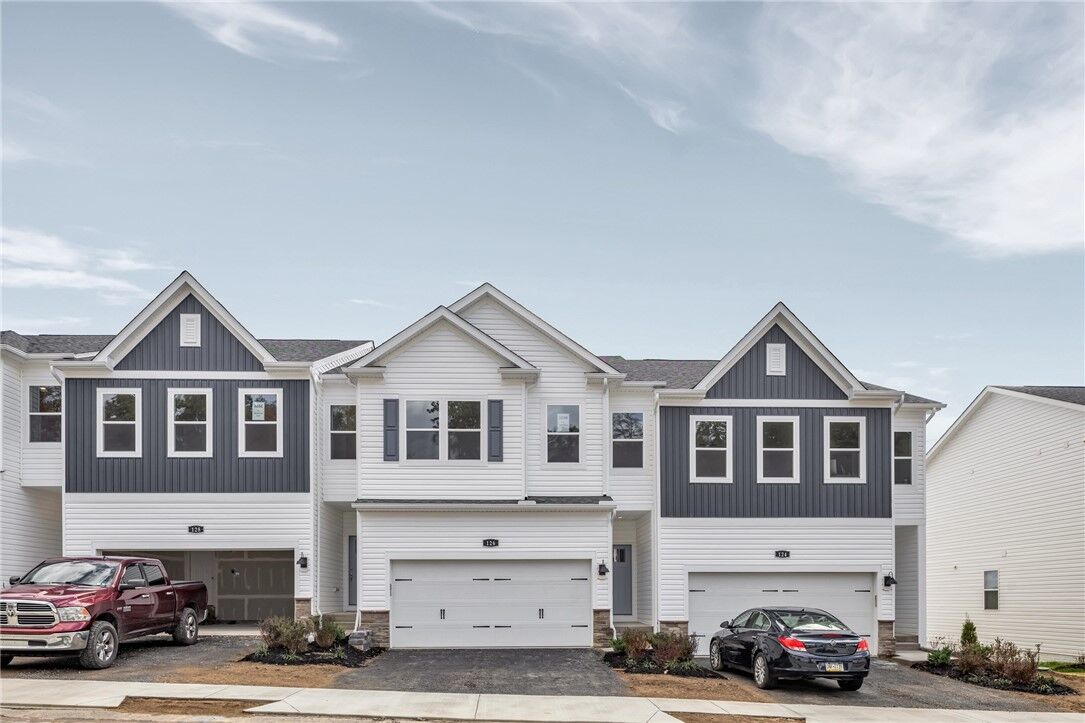Property Photo:  126 Scotland Ln  PA 16037 