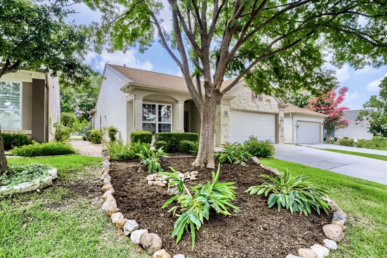 Property Photo:  310 Crockett Loop  TX 78633 