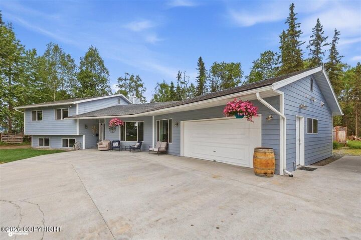 Property Photo: 33100 Rensselaer Lane AK 99669