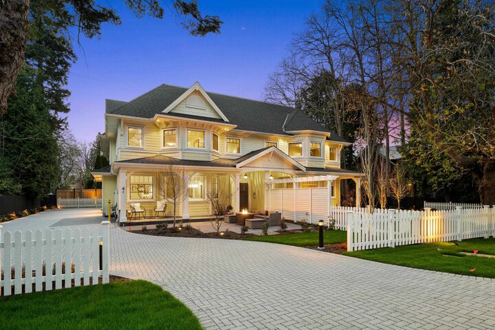 Property Photo: 4569 Arthur Drive 1 BC V4K 2X4