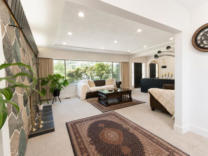 Property Photo: 869 Clements Avenue BC V7R 2K6