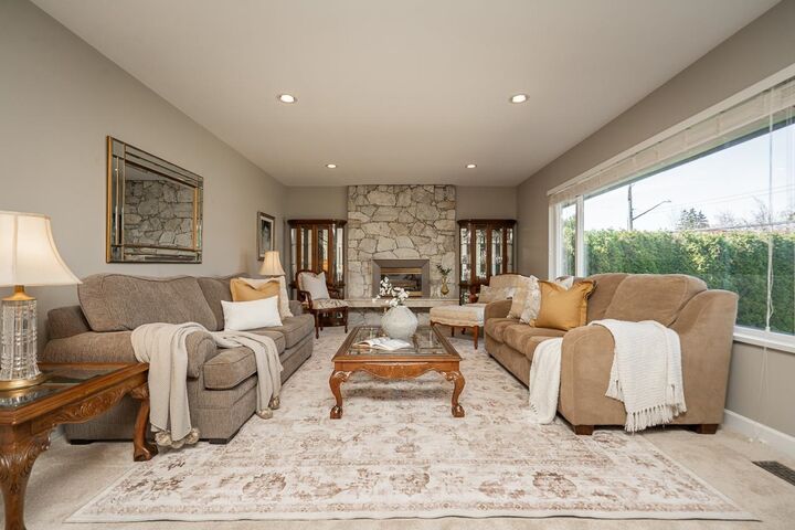 Property Photo: 1730 Westminster Avenue BC V3B 1E2