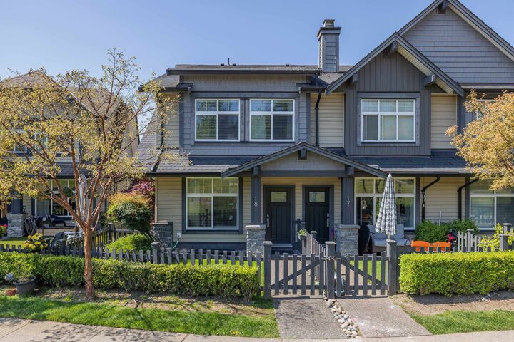 Property Photo:  13819 232 Street 18  BC V4R 0C7 