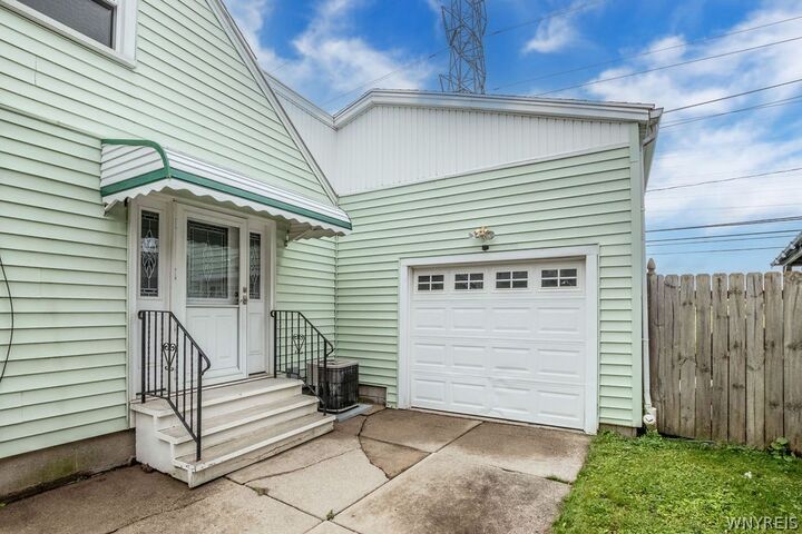Property Photo:  20 Nicholas Drive S  NY 14150 