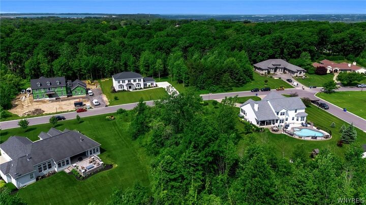 Property Photo: 5127 Country Club NY 14092