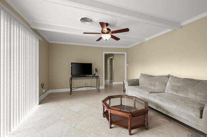 Property Photo:  1088 S Burgess Dr  LA 70815 