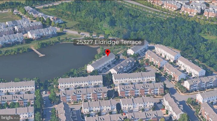 Property Photo:  25327 Eldridge Terrace  VA 20152 