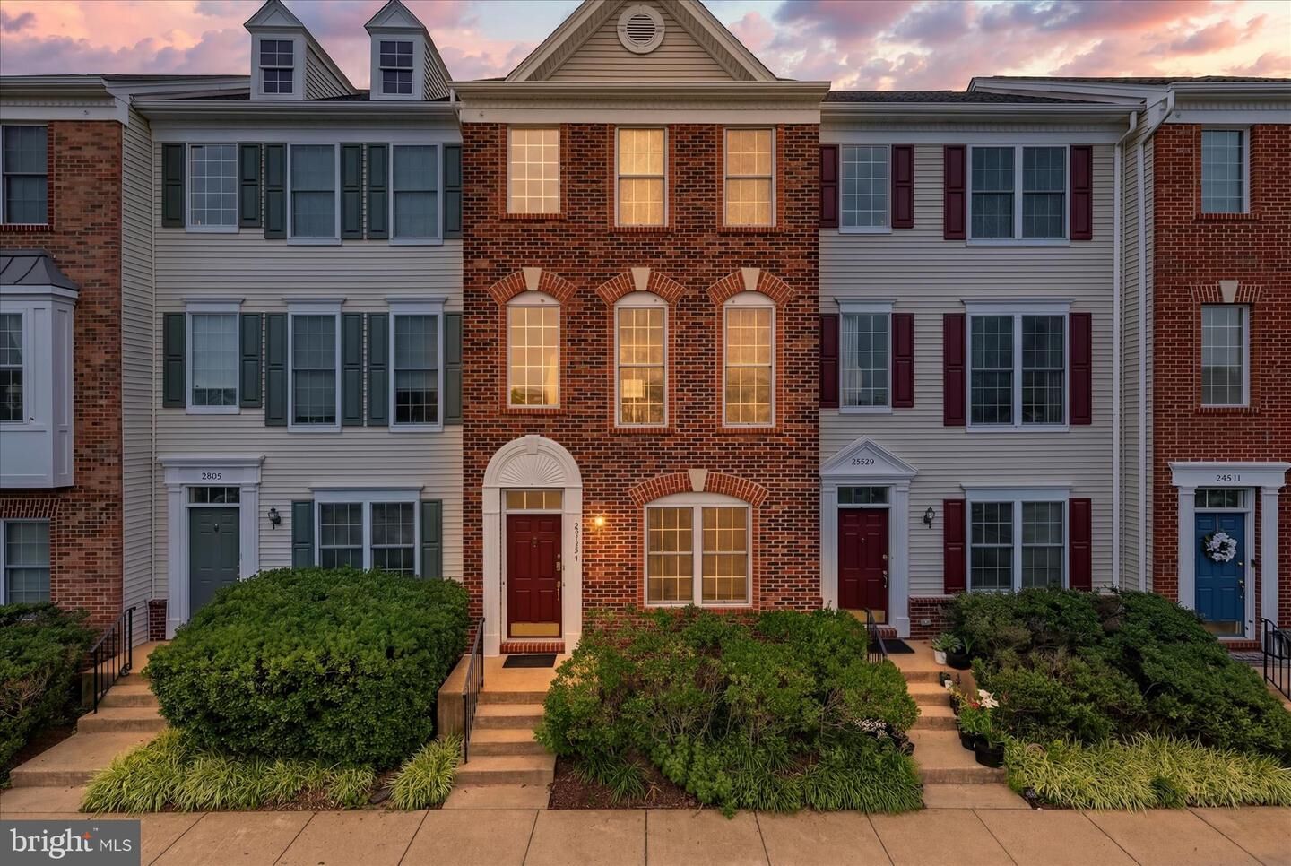 Property Photo:  25327 Eldridge Terrace  VA 20152 