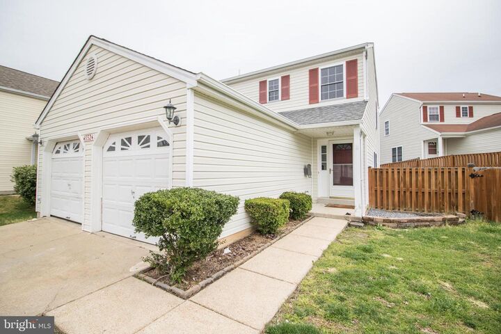 Property Photo:  45524 Coosan Court  MD 20634 