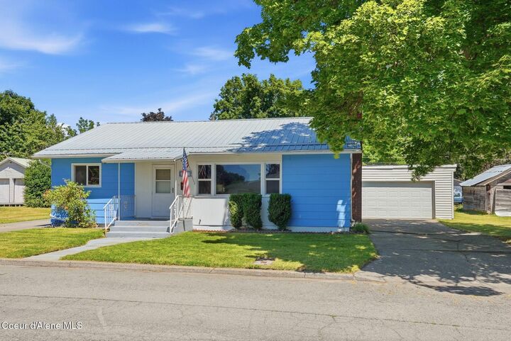 Property Photo:  1313 E Birch Ave  ID 83814 