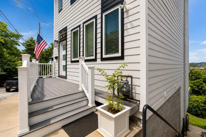 Property Photo:  1003 Hill Street  OH 45202 