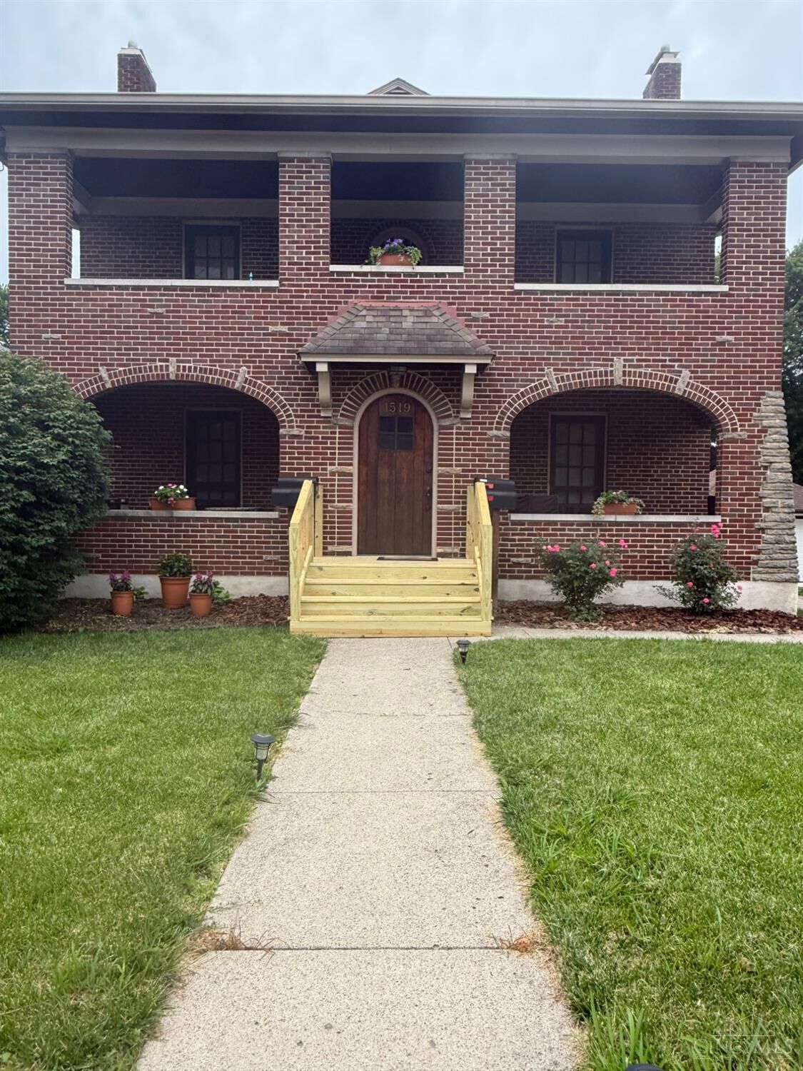 Property Photo:  1519 W North Bend Road  OH 45224 