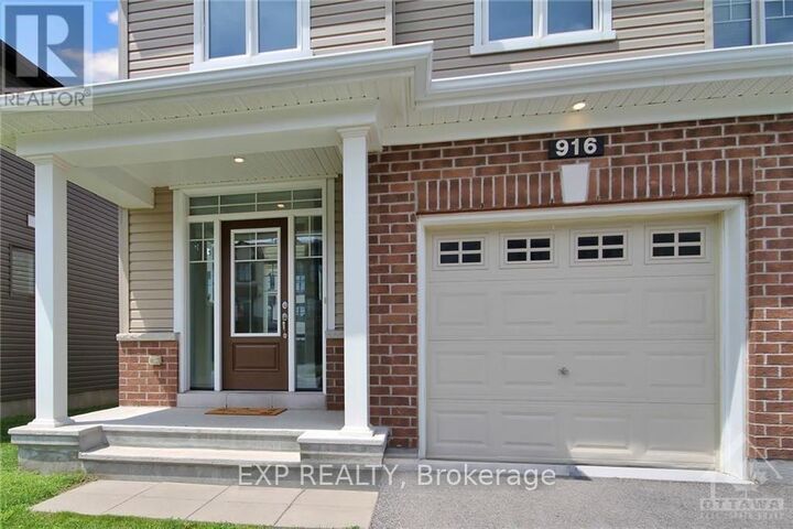 Property Photo:  916 Kilbirnie Drive  ON K2J 6G2 