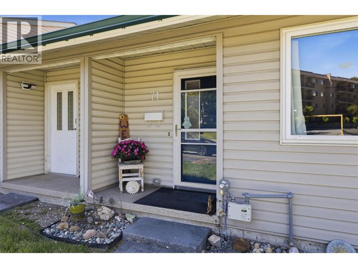 Property Photo: 580 Dalgleish Drive 71 BC V2C 5W7