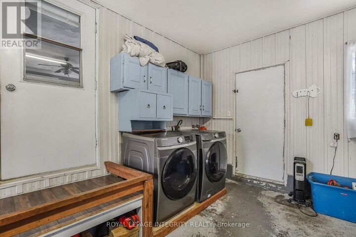 Property Photo:  84 Lalande Crescent  ON K0B 1A0 