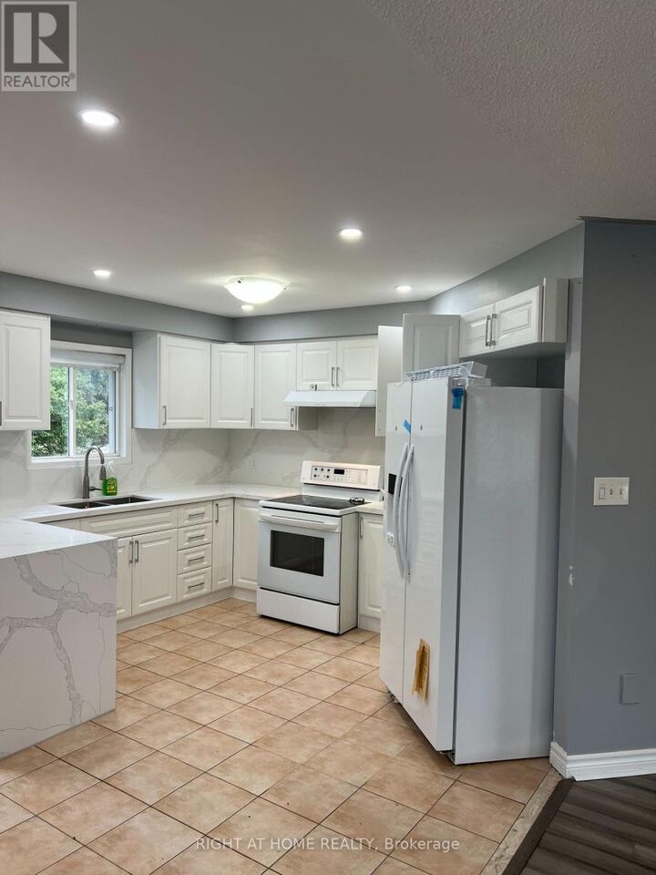 Property Photo:  2023 Valewood Court  ON L1G 7X9 