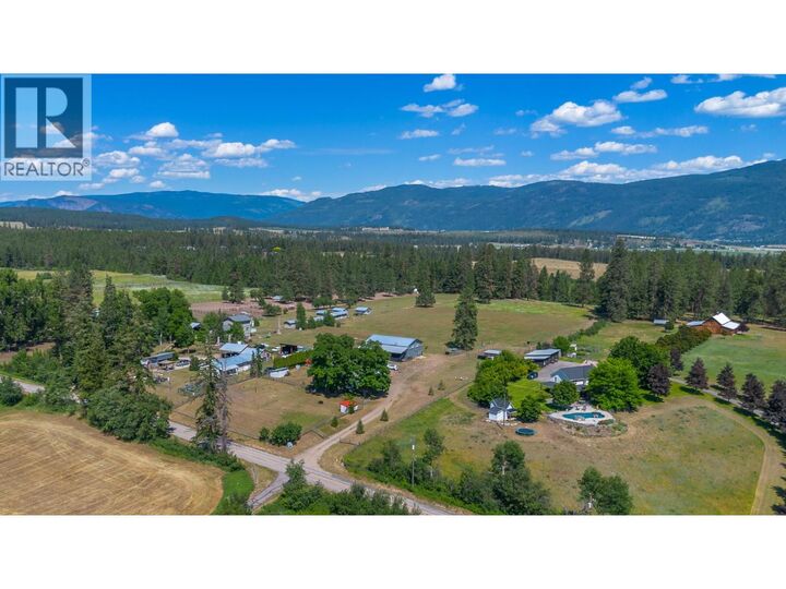 Property Photo: 4420 Schubert Road BC V0E 1B4