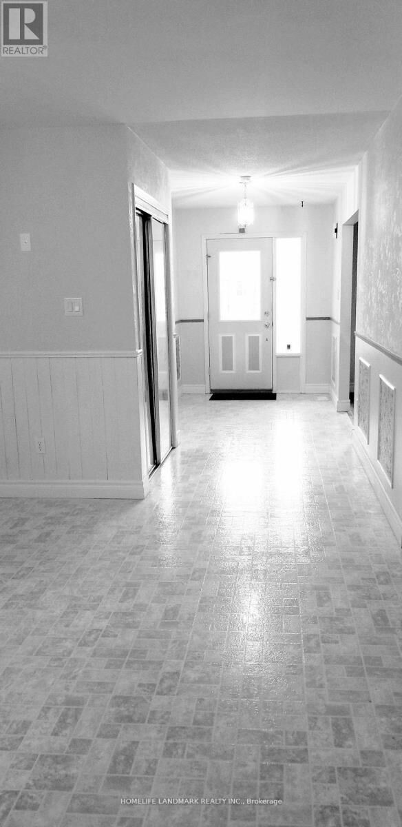 Property Photo: 33 Elora Drive ON L9C 6T4