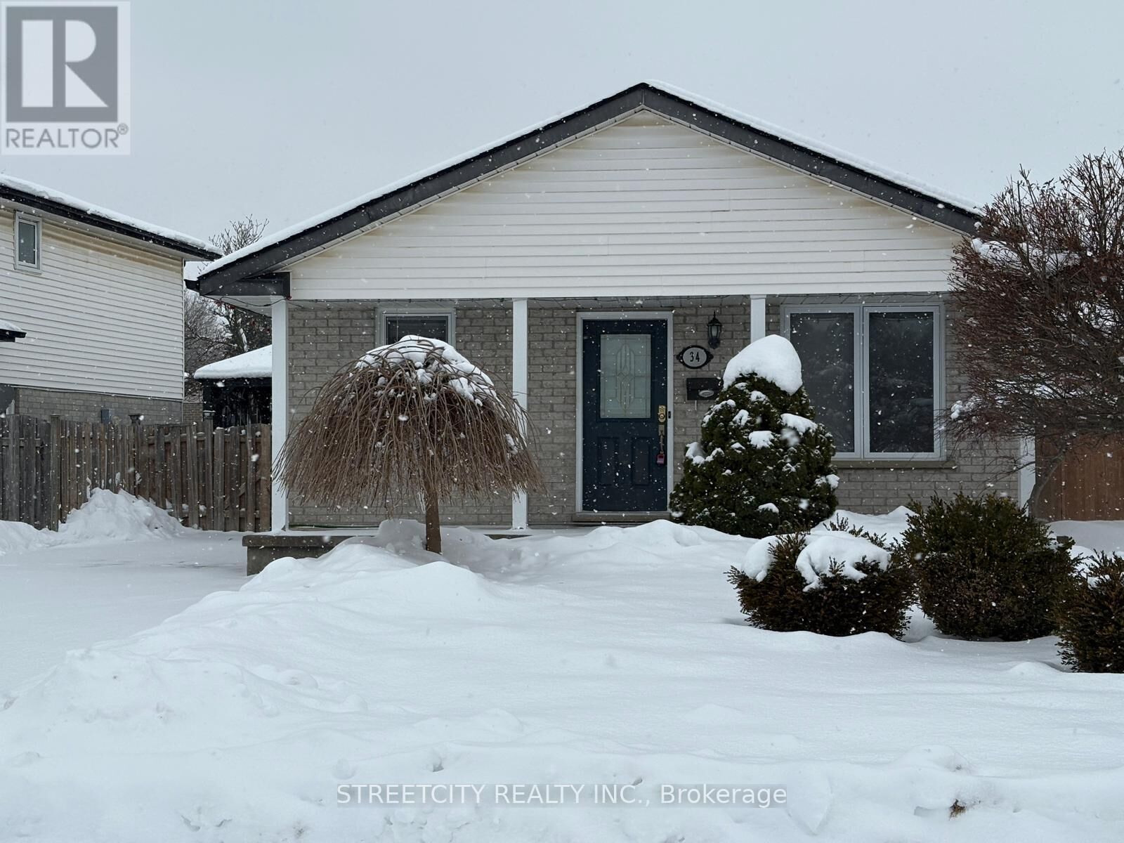 Property Photo:  34 Glenroy Road  ON N5Z 3K9 