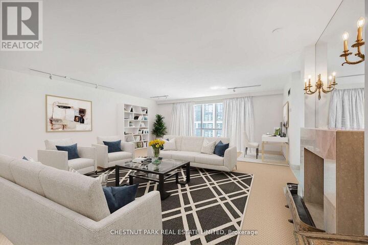 Property Photo:  40 Rosehill Avenue Phg  ON M4T 1G5 