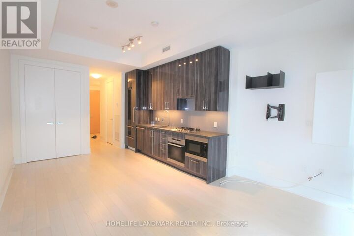 Property Photo: 29 Queens Quay East 1019 ON M5E 0A4