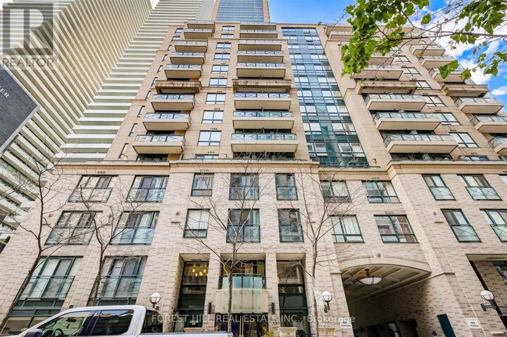 Property Photo:  35 Hayden Street 2504  ON M4Y 3C3 