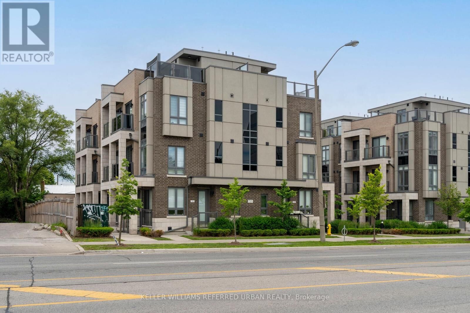 Property Photo: 713 Lawrence Avenue West 1 ON M6A 1B4