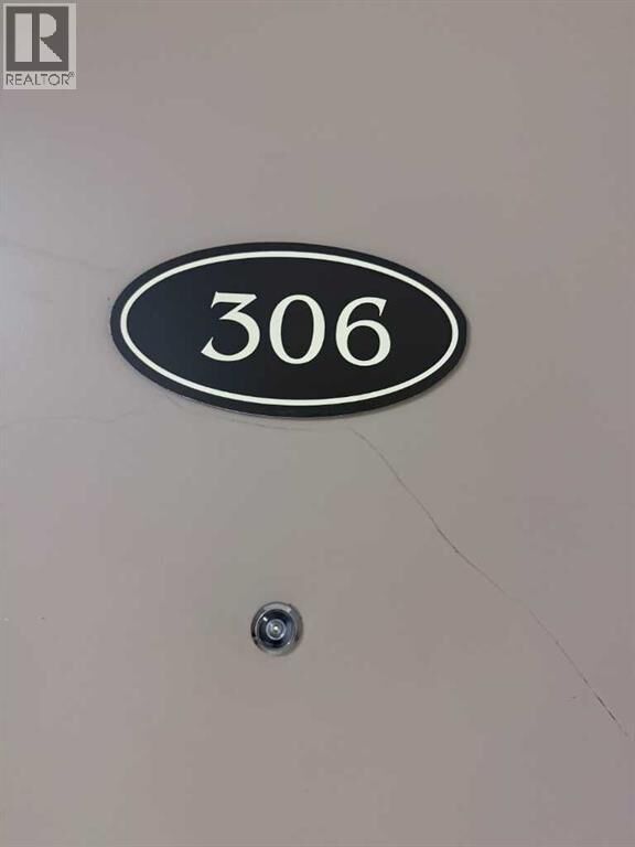 Property Photo:  6608 42 Street  AB T9V 1M8 