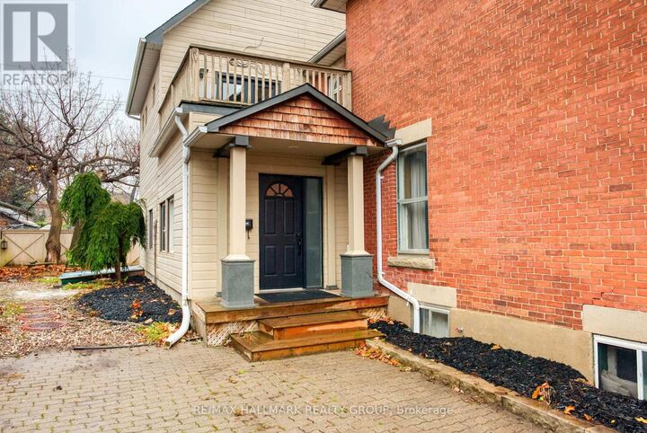 Property Photo:  1-272 Royal Avenue 1  ON K2A 1T5 