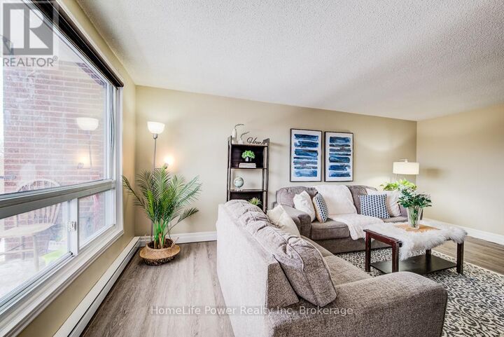 Property Photo:  4 Avalon Place 303  ON N2M 4N6 