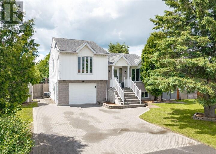 Property Photo:  4417 Chenier Street  ON P3P 1L9 